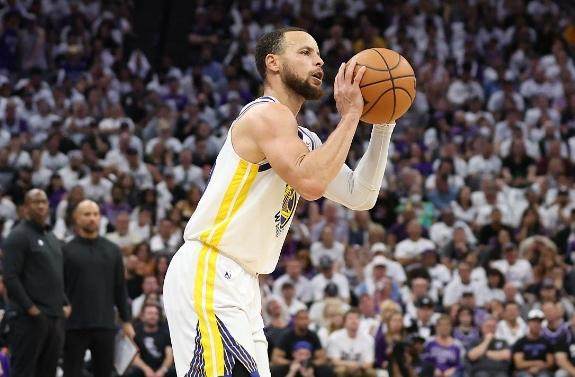 华体会首页-嘴哥最有可能被勇士交易 拉科布无意降低高额开支